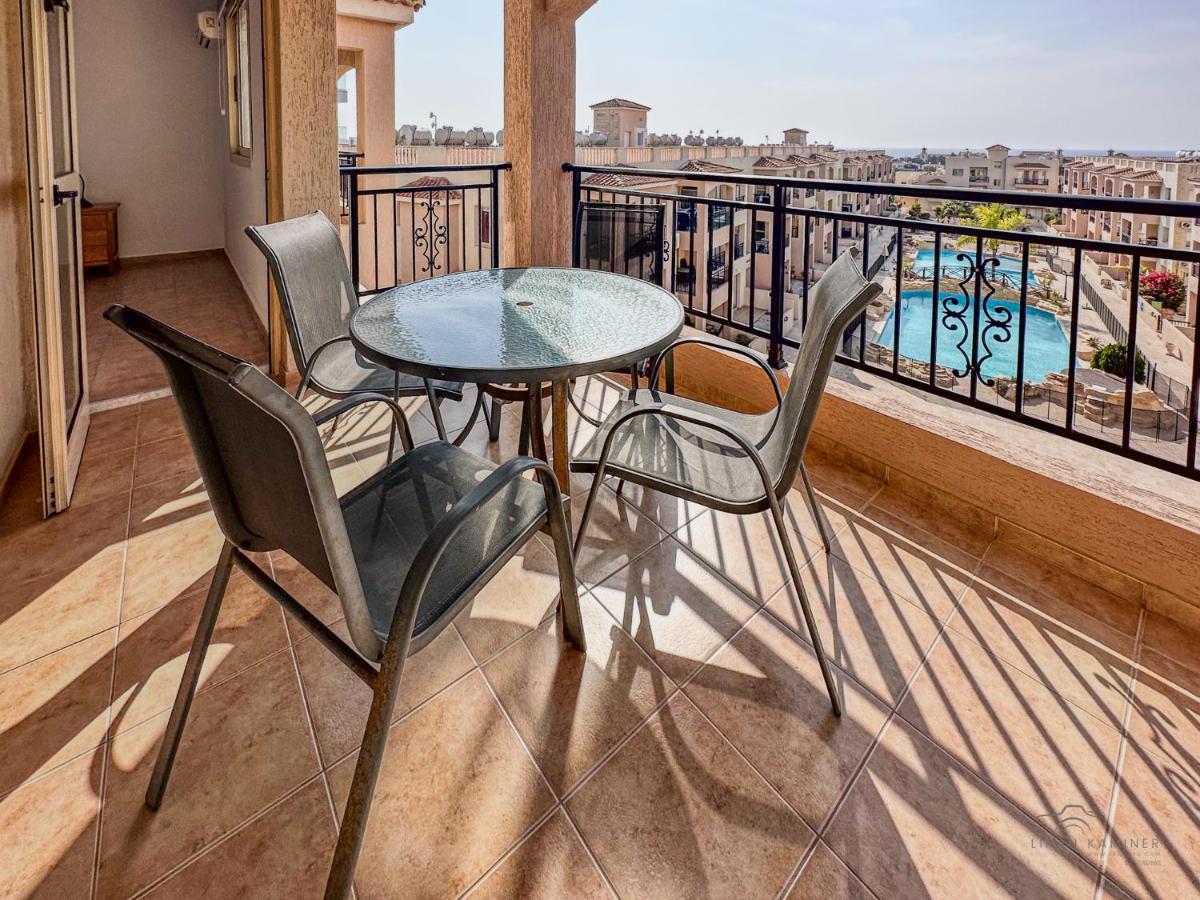 Royal Seacrest Crown-Jewel, 2B, Pools, Sea, Center Apartment Paphos Exterior photo